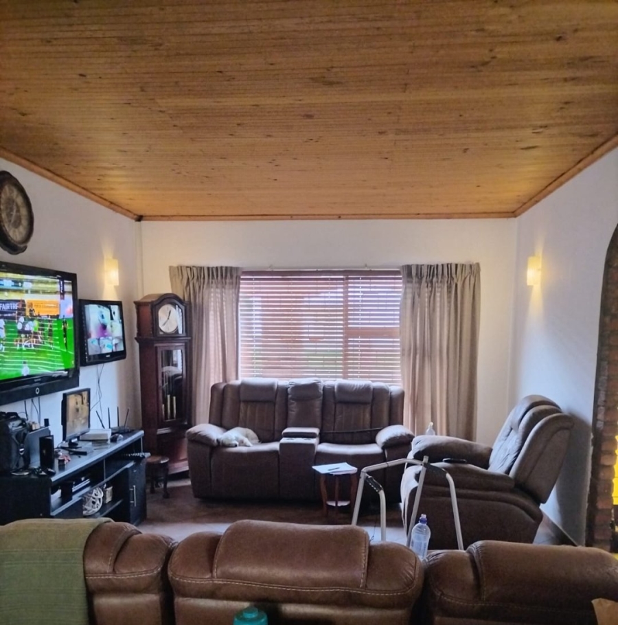 4 Bedroom Property for Sale in Retief Eastern Cape